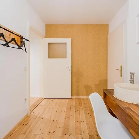 Unique Ap Kreuzberg 4 Bed
