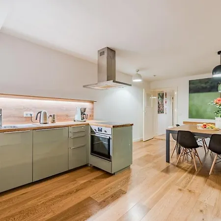 Unique Ap Kreuzberg 4 Bed Apartment