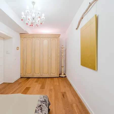 Unique Ap Kreuzberg 4 Bed